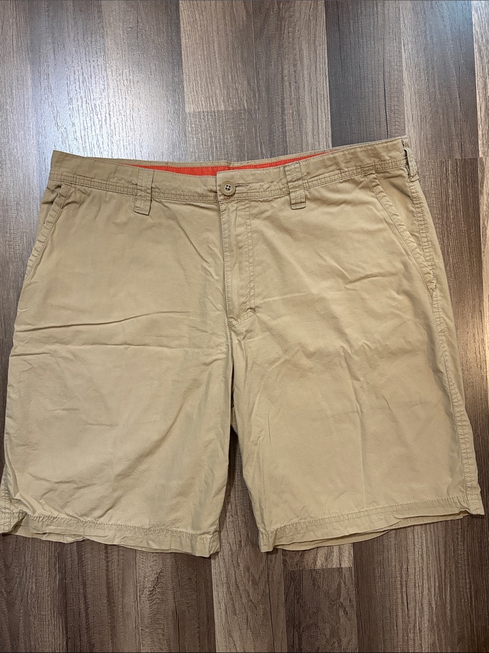 Columbia Khaki Shorts 36 Waist 10” Inseam